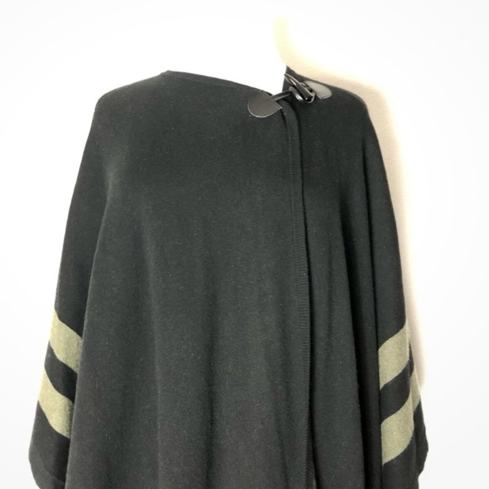 Bailey/44 Open Front Cape/Shawl/Poncho - Picture 5 of 6